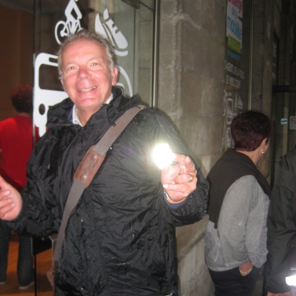 Arrivée sous la pluie et néanmoins brillante