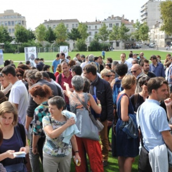 Près de 180 participants au Challenge se sont retrouvés Place de la Brèche - B. Derbord