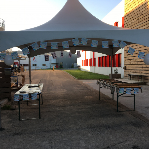 Arrivée des particpants - Mise en place à 8h00