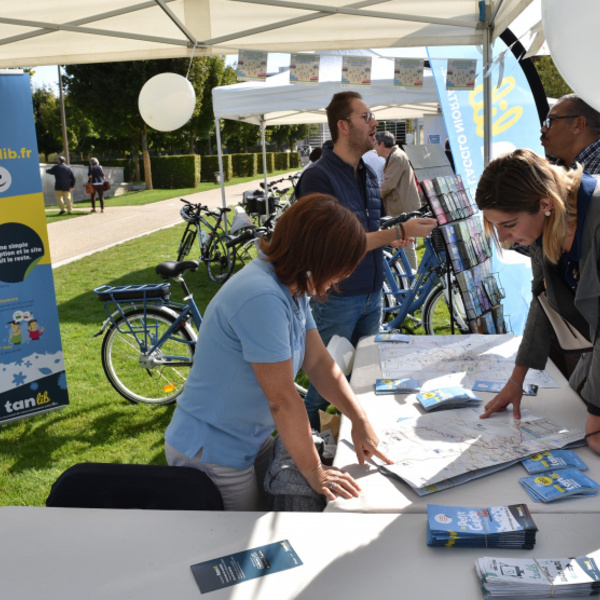 Stand TANLIB - Bruno Derbord - Communauté Agglomération Niortais