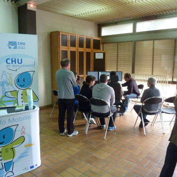 Village de la mobilité à Haut-Lévêque - Simulateur éco-conduite / Centaure