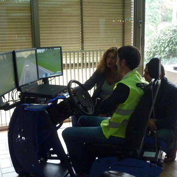 Village de la mobilité à Haut-Lévêque - Simulateur éco-conduite 2/ Centaure