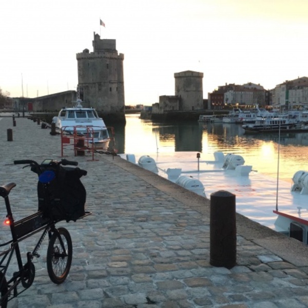 La Livraison à vélo de nos Adresses Rochelaises.