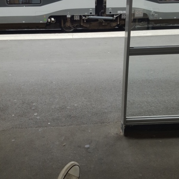Christophe prend le train_01