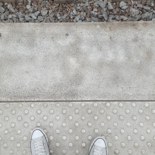 Christophe prend le train_02