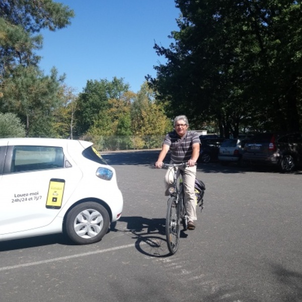 Je viens au travail en vélo