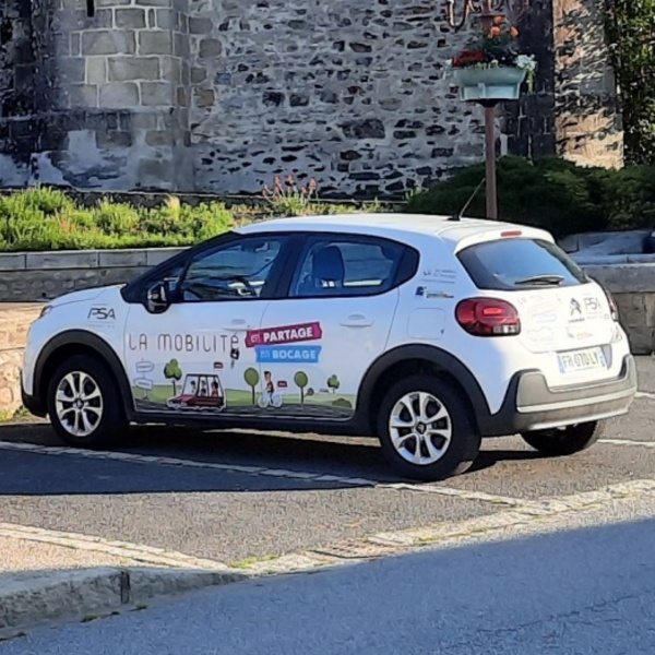 La voiture prêtée pour le covoiturage, dans le cadre de notre partenariat avec les Ateliers du Bocage