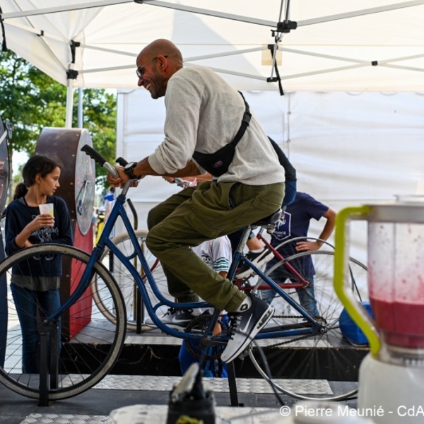 Animation « Vélo smoothie » proposée à la Fête de la Mobilité